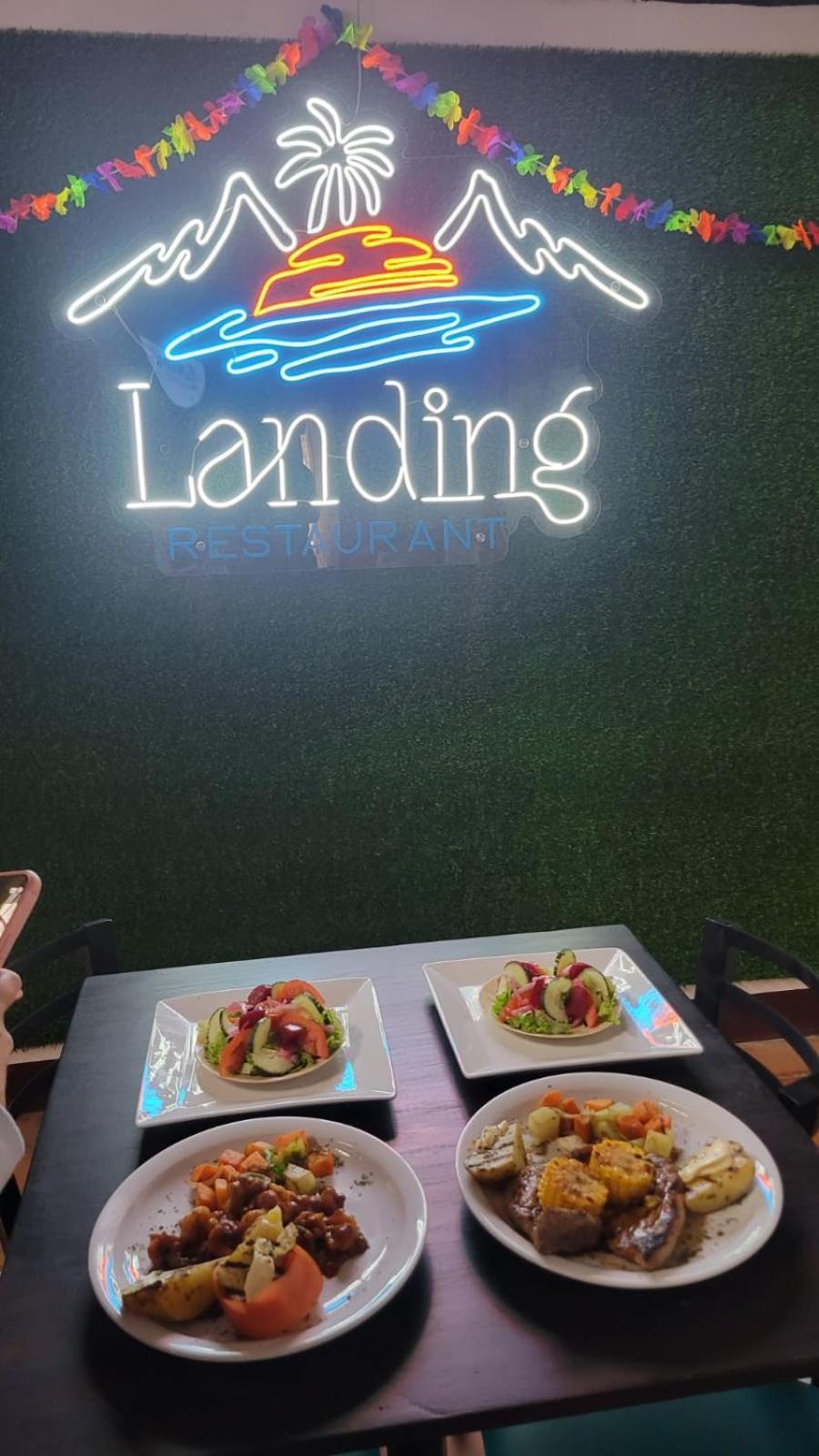 The Landing Hotel And Restaurant Moyogalpa Esterno foto