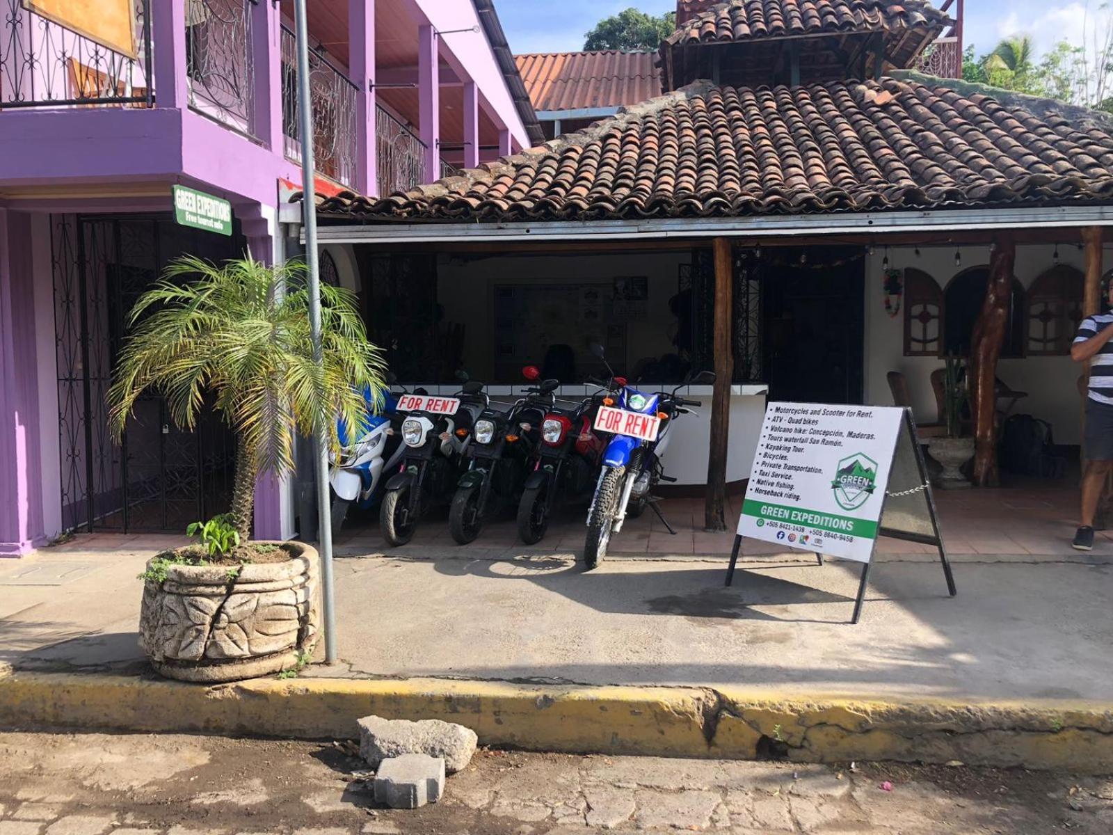 The Landing Hotel And Restaurant Moyogalpa Esterno foto